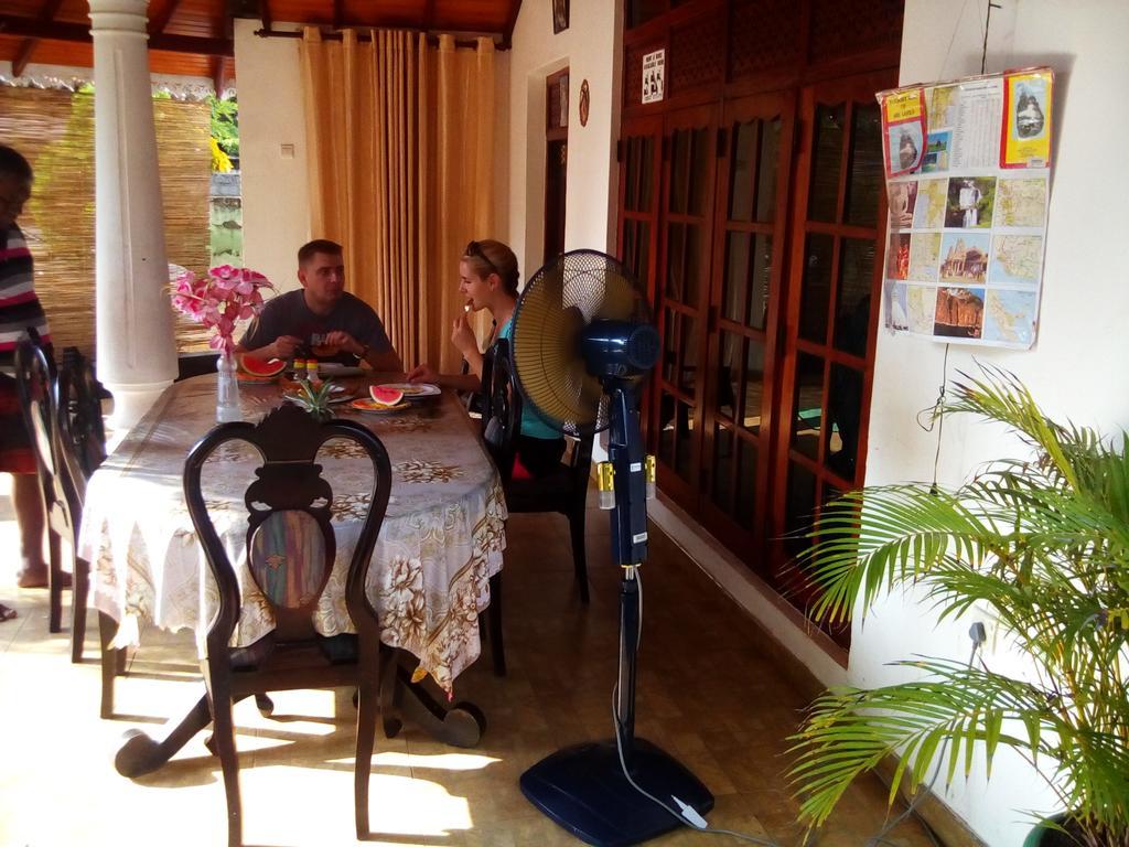 Lakshmi Family Villa Negombo Eksteriør billede